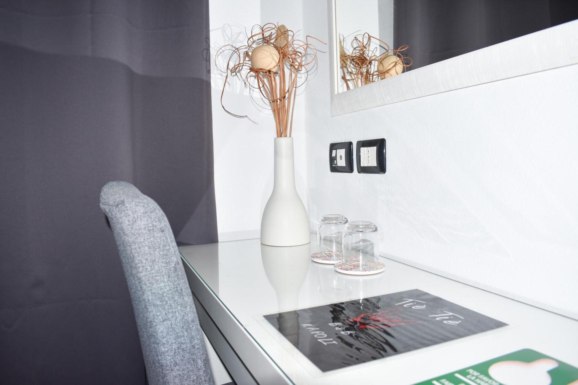 Tie Tie Bed & Breakfast Napoli Bagian luar foto